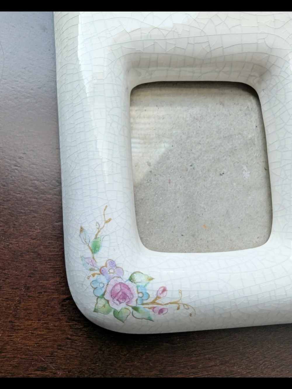 Vintage Floral White Ceramic Triple Oval  Opening Picture Frame Tabletop